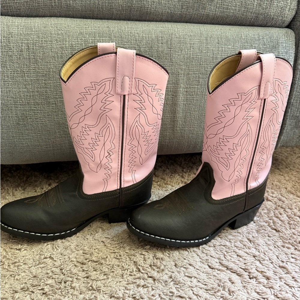 New Girls Smoky Mountain Boots Size 4